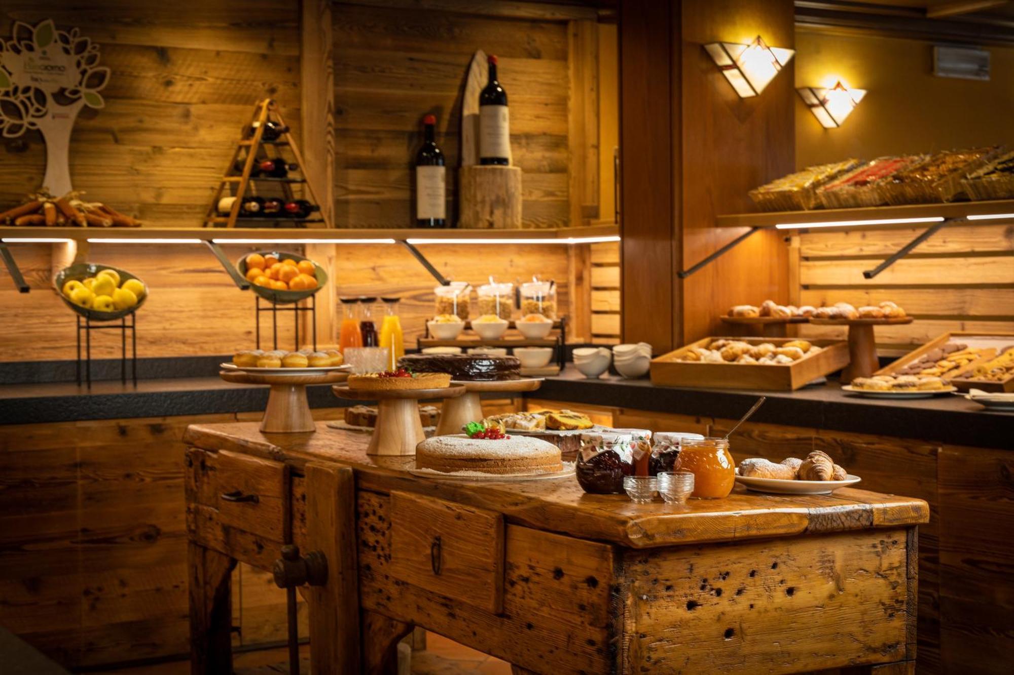 Hotel Splendid 마돈나 디 캄필리오 외부 사진