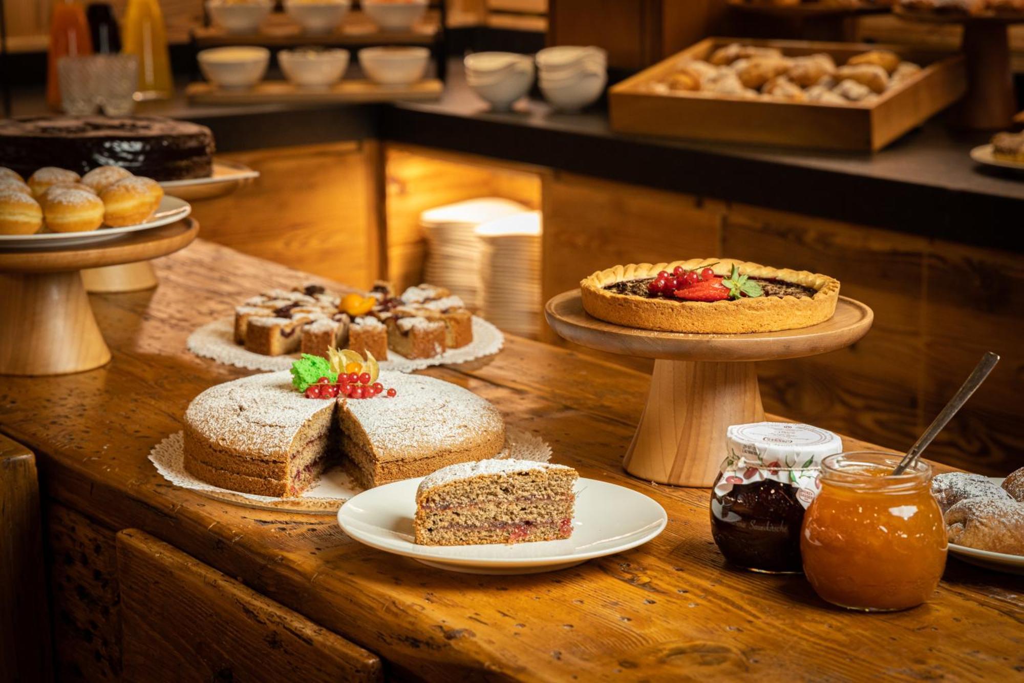 Hotel Splendid 마돈나 디 캄필리오 외부 사진