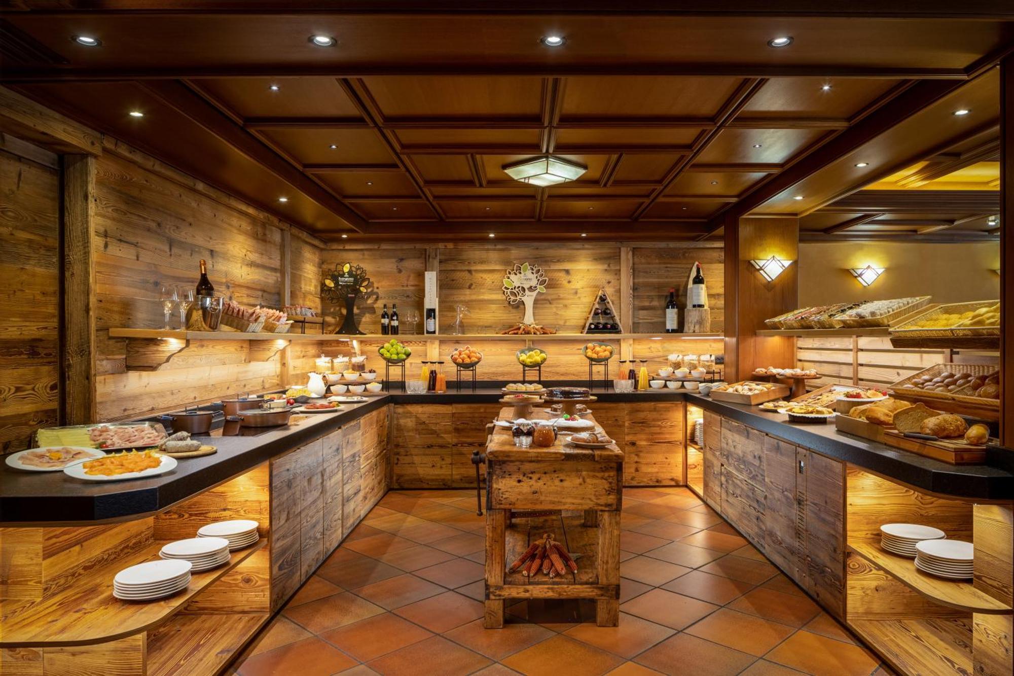 Hotel Splendid 마돈나 디 캄필리오 외부 사진