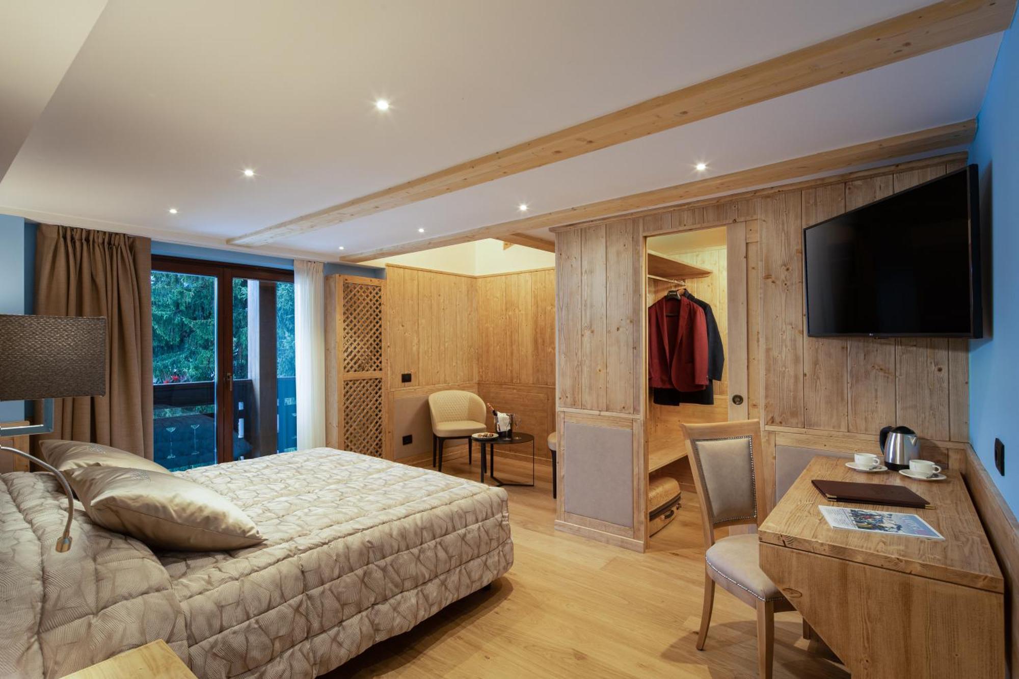 Hotel Splendid 마돈나 디 캄필리오 외부 사진
