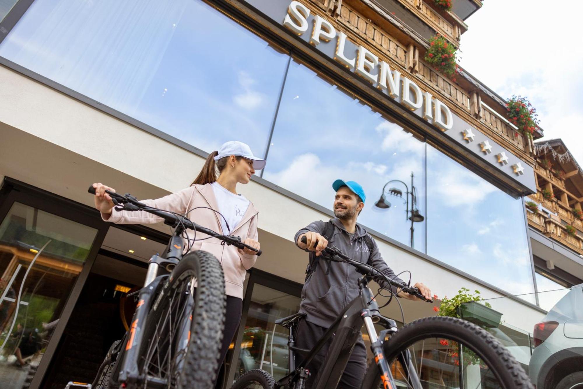 Hotel Splendid 마돈나 디 캄필리오 외부 사진